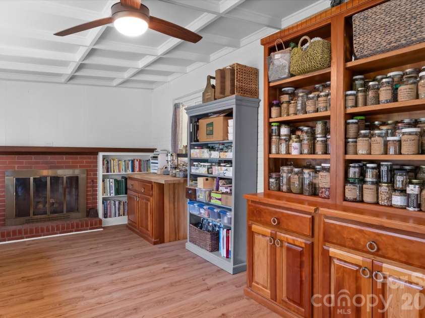 354 Bost Street, Statesville, NC 28677.  MLS# CAR4344460, YatesRealty ID 30407. 