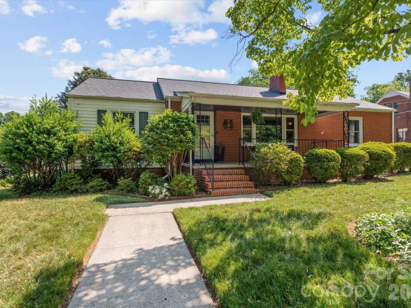 354 Bost Street, Statesville, NC 28677.  MLS# CAR4344460, YatesRealty ID 30407. 