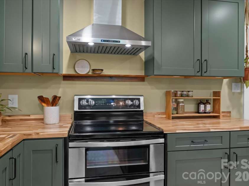 354 Bost Street, Statesville, NC 28677.  MLS# CAR4344460, YatesRealty ID 30407. New appliances (2025)