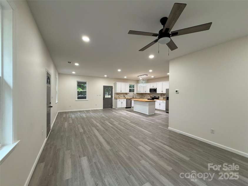 820 Hillsfarm Street, Lenoir, NC 28645.  MLS# CAR4289523, YatesRealty ID 30407. 