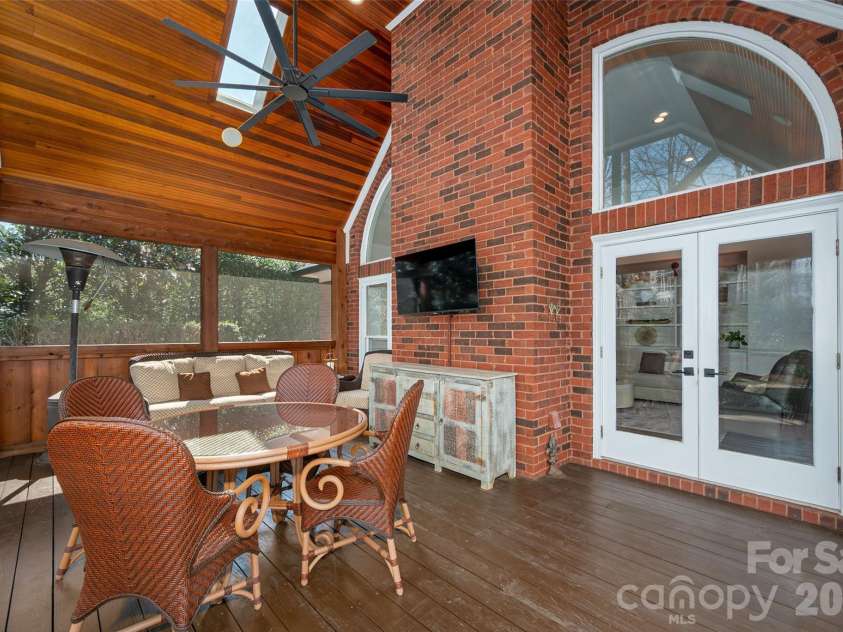 15123 Mcknitt Lane, Charlotte, NC 28277.  MLS# CAR4349138, YatesRealty ID 3041. 
