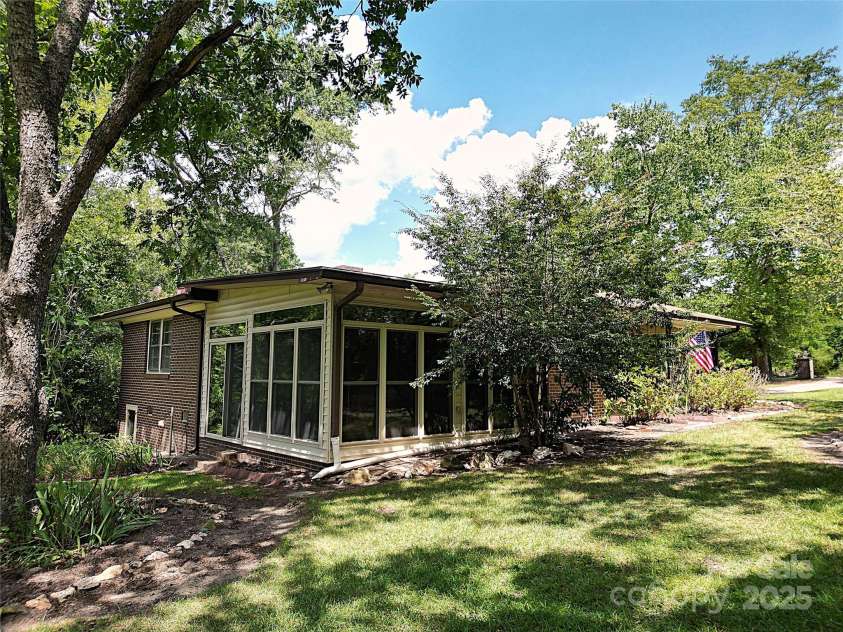 314 Moore Street, Morven, NC 28119.  MLS# CAR4285350, YatesRealty ID 30411. 