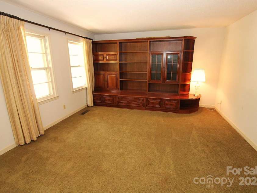 314 Moore Street, Morven, NC 28119.  MLS# CAR4285350, YatesRealty ID 30411. 