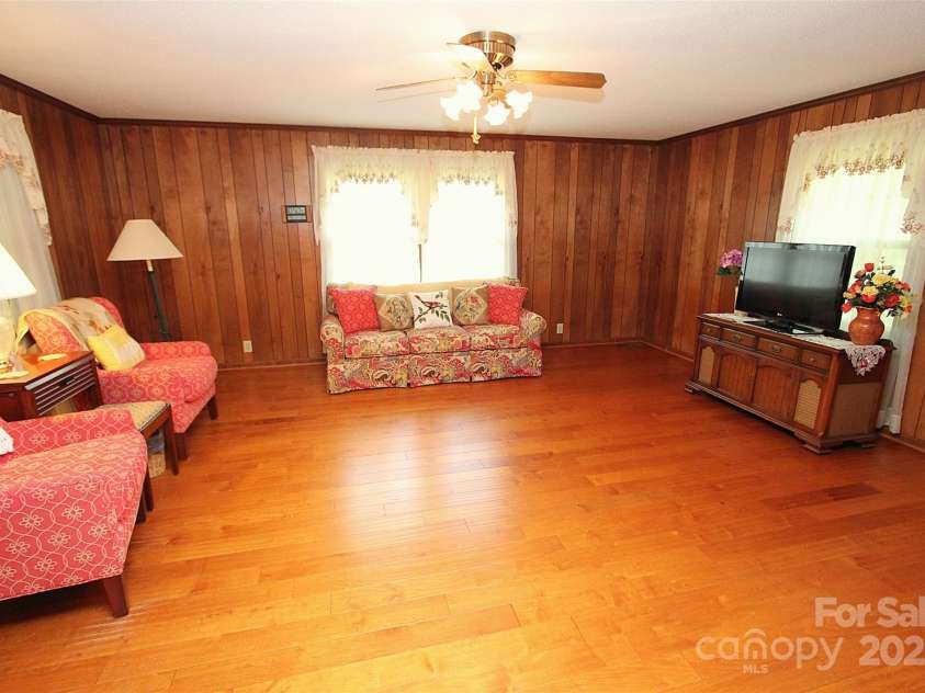 314 Moore Street, Morven, NC 28119.  MLS# CAR4285350, YatesRealty ID 30411. 