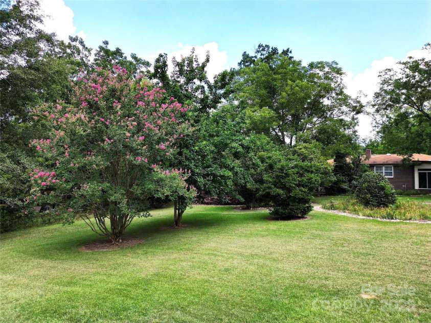 314 Moore Street, Morven, NC 28119.  MLS# CAR4285350, YatesRealty ID 30411. 