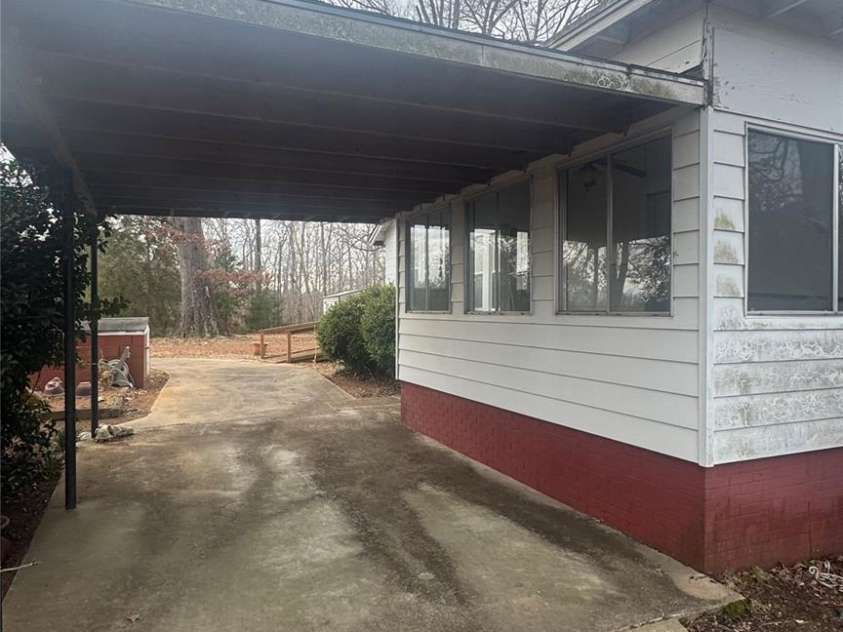 840 Skinner Road, Shelby, NC 28152.  MLS# CAR4382794, YatesRealty ID 30411. 