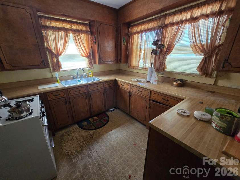 840 Skinner Road, Shelby, NC 28152.  MLS# CAR4382794, YatesRealty ID 30411. 