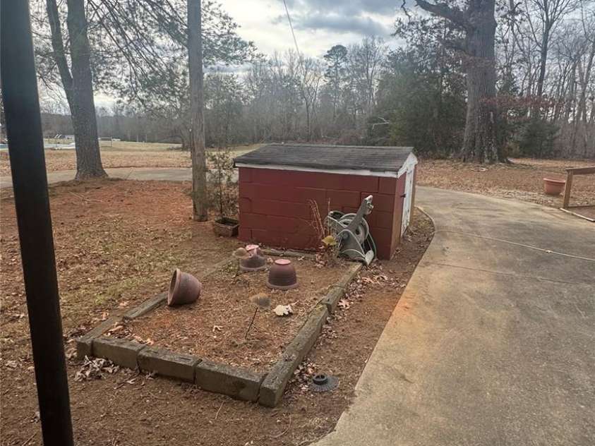 840 Skinner Road, Shelby, NC 28152.  MLS# CAR4382794, YatesRealty ID 30411. 