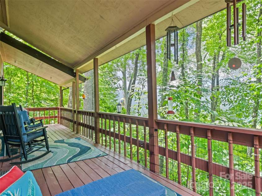 1672 Summit Drive, Maggie Valley, NC 28751.  MLS# CAR4288265, YatesRealty ID 30413. 