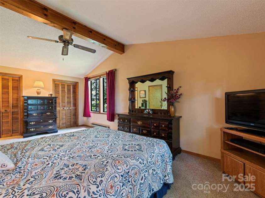 1672 Summit Drive, Maggie Valley, NC 28751.  MLS# CAR4288265, YatesRealty ID 30413. 