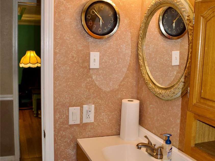908 Buddys Choice Road, York, SC 29745.  MLS# CAR4381686, YatesRealty ID 30413. Second bath room