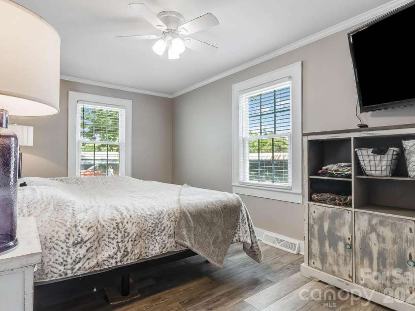 610 Helton Road, Cherryville, NC 28021.  MLS# CAR4400515, YatesRealty ID 30414. 