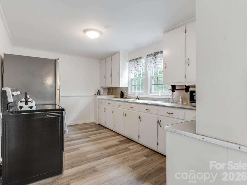 610 Helton Road, Cherryville, NC 28021.  MLS# CAR4400515, YatesRealty ID 30414. 