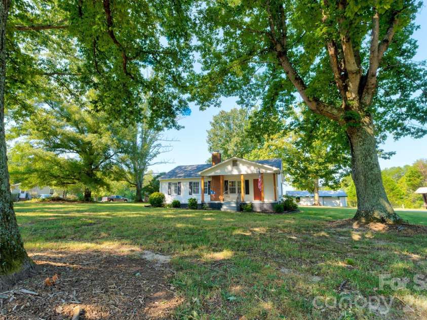 610 Helton Road, Cherryville, NC 28021.  MLS# CAR4427213, YatesRealty ID 30414. 
