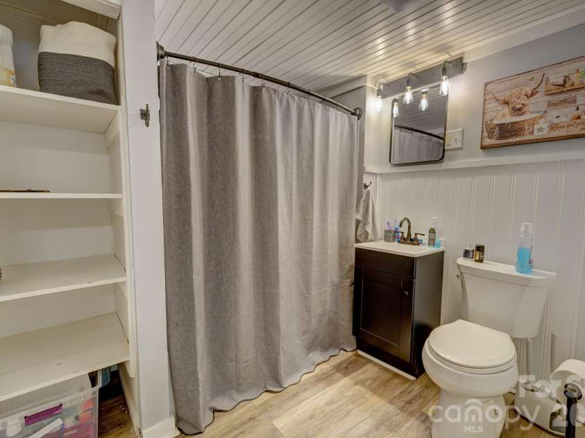 610 Helton Road, Cherryville, NC 28021.  MLS# CAR4427213, YatesRealty ID 30414. 