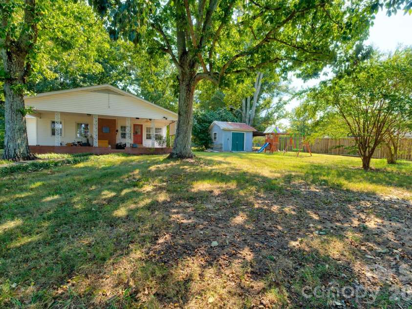 610 Helton Road, Cherryville, NC 28021.  MLS# CAR4427213, YatesRealty ID 30414. 