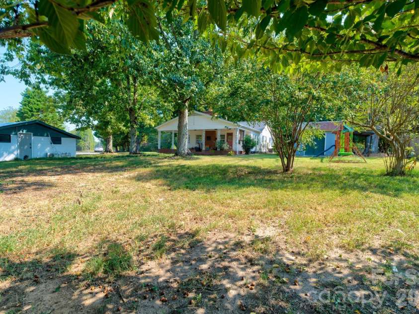 610 Helton Road, Cherryville, NC 28021.  MLS# CAR4427213, YatesRealty ID 30414. 