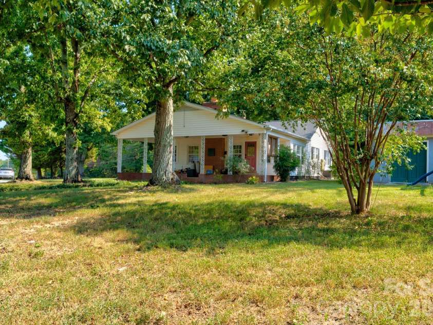 610 Helton Road, Cherryville, NC 28021.  MLS# CAR4427213, YatesRealty ID 30414. 