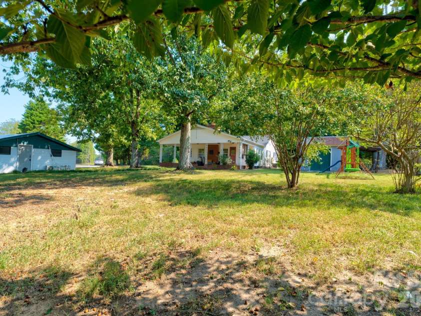 610 Helton Road, Cherryville, NC 28021.  MLS# CAR4427213, YatesRealty ID 30414. 
