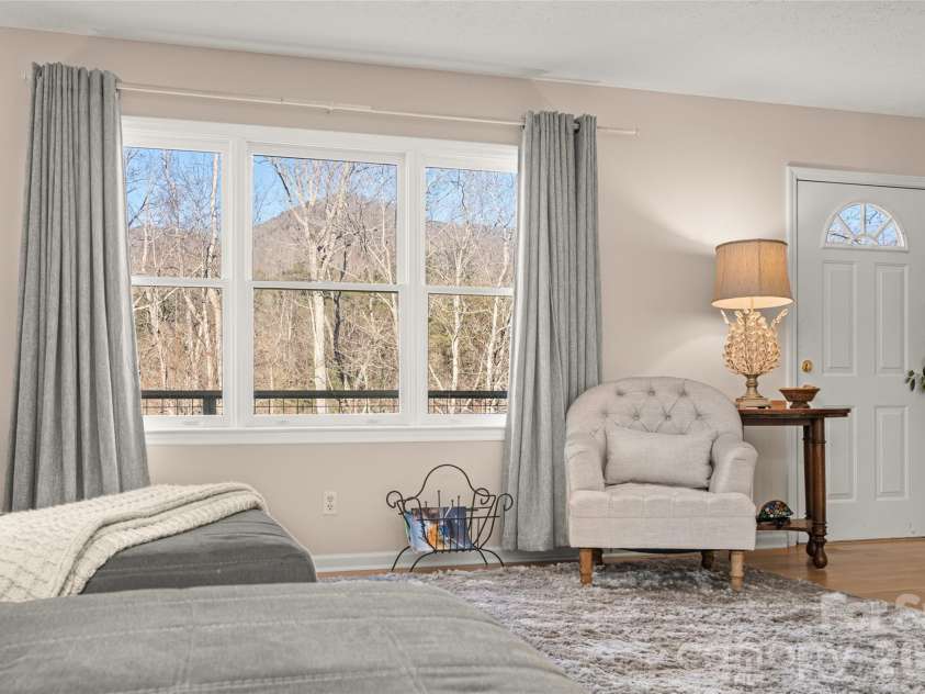 73 The Old Run Road, Fairview, NC 28730.  MLS# CAR4329903, YatesRealty ID 30415. 