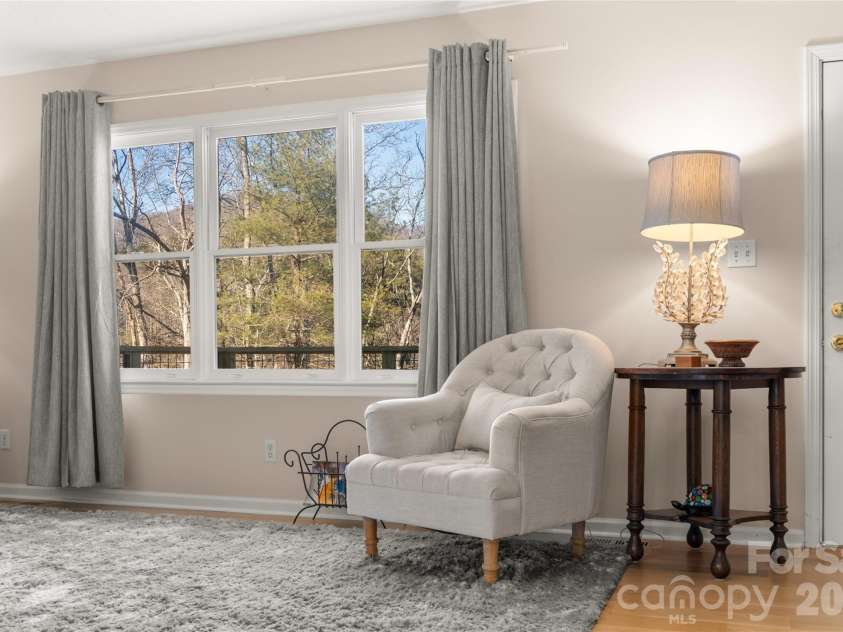 73 The Old Run Road, Fairview, NC 28730.  MLS# CAR4329903, YatesRealty ID 30415. 