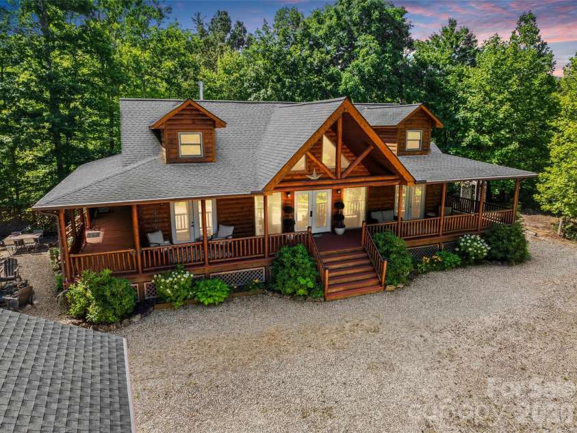 128 Hummingbird Lane, Almond, NC 28702.  MLS# CAR4390672, YatesRealty ID 30416. 