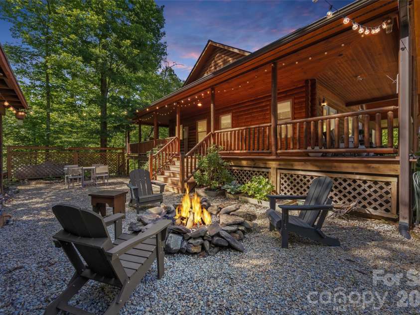 128 Hummingbird Lane, Almond, NC 28702.  MLS# CAR4390672, YatesRealty ID 30416. 