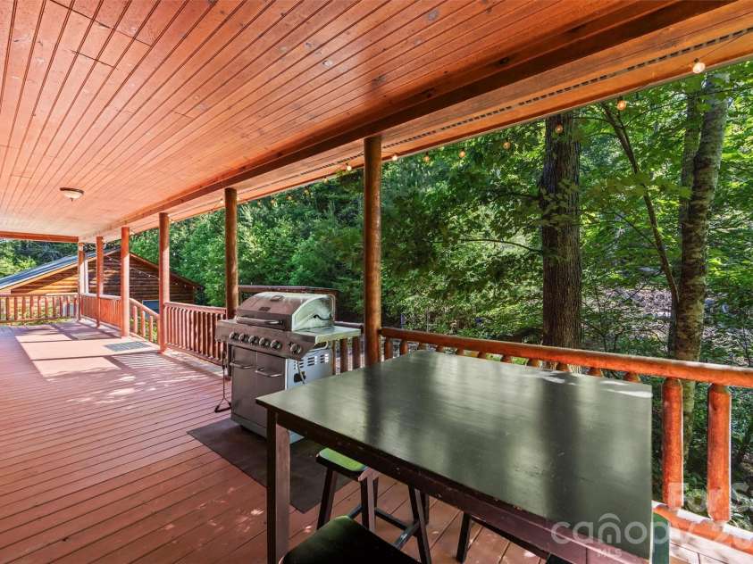 128 Hummingbird Lane, Almond, NC 28702.  MLS# CAR4390672, YatesRealty ID 30416. 