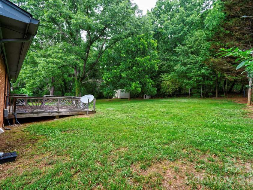 1323 Lakewood Drive, Shelby, NC 28150.  MLS# CAR4391623, YatesRealty ID 30418. Back Yard
