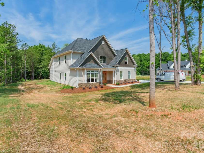 227 Heartland Drive, Rock Hill, SC 29732.  MLS# CAR4386282, YatesRealty ID 3042. 