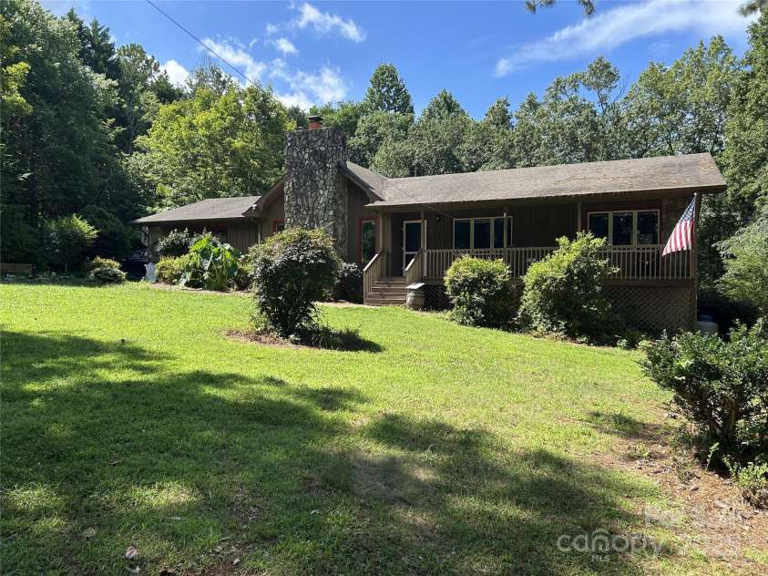 124 Blue Ridge Drive, Rutherfordton, NC 28139.  MLS# CAR4279843, YatesRealty ID 30420. 