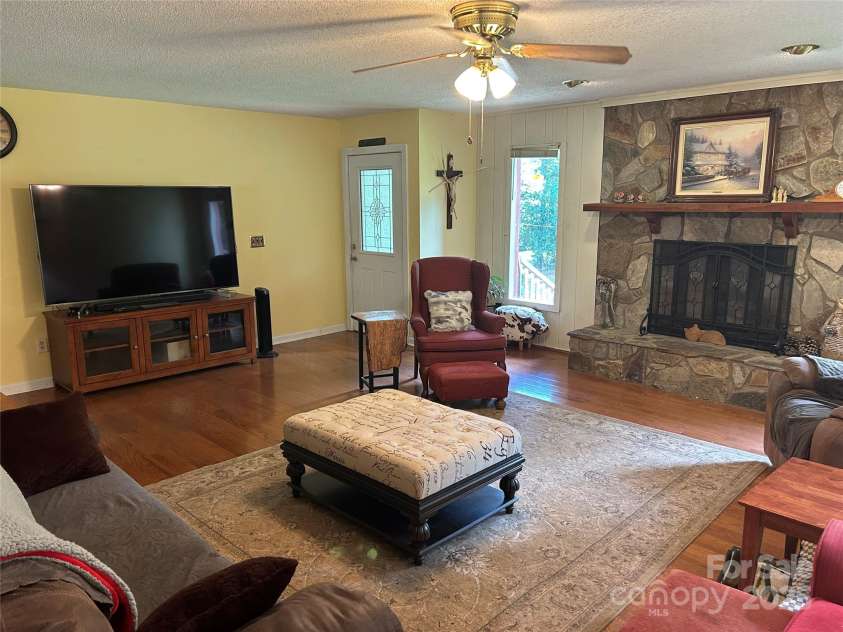 124 Blue Ridge Drive, Rutherfordton, NC 28139.  MLS# CAR4279843, YatesRealty ID 30420. 