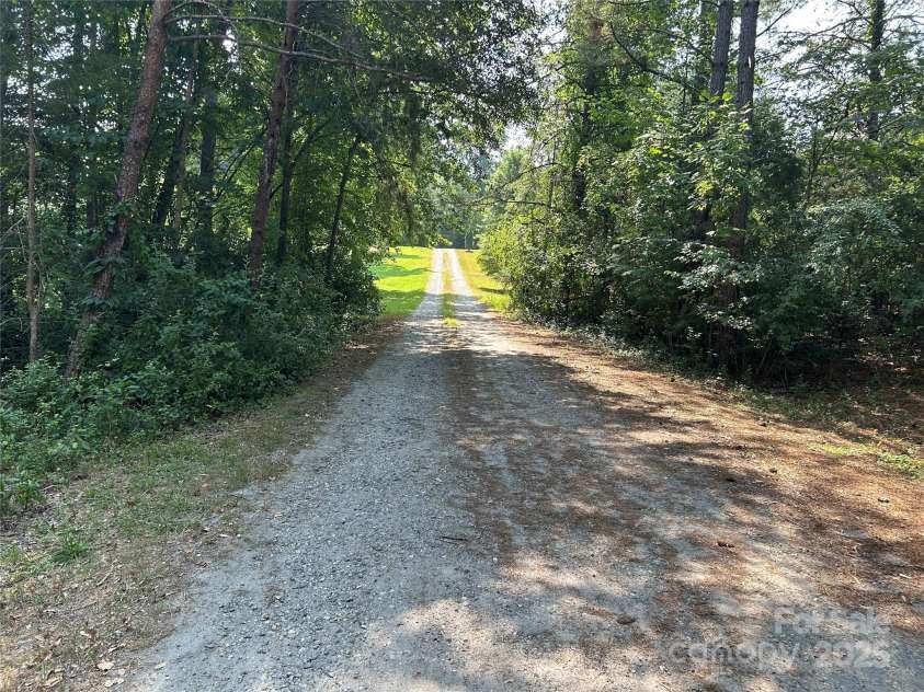 124 Blue Ridge Drive, Rutherfordton, NC 28139.  MLS# CAR4279843, YatesRealty ID 30420. 