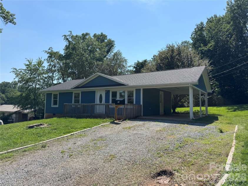 84 Hunt Drive, Nebo, NC 28761.  MLS# CAR4387996, YatesRealty ID 30420. 