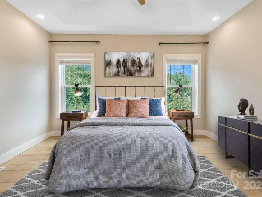 11 May Street, Asheville, NC 28803.  MLS# CAR4276379, YatesRealty ID 30422. 