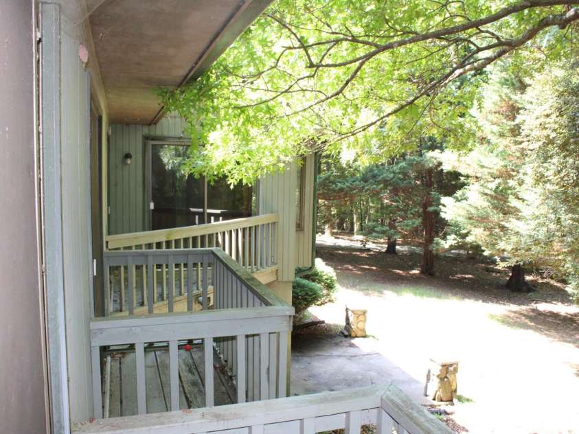 30 Oak Lane, Columbus, NC 28722.  MLS# CAR4392545, YatesRealty ID 30422. 