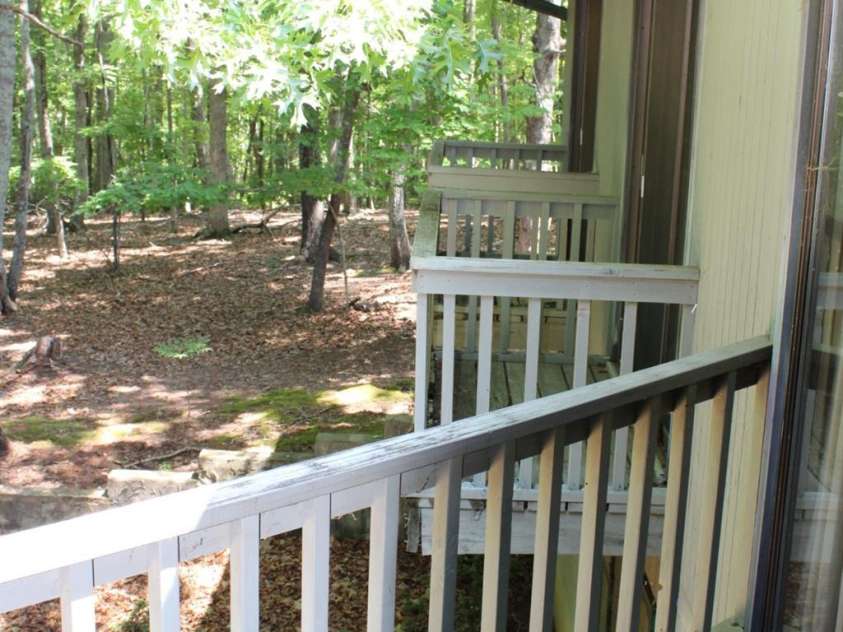 30 Oak Lane, Columbus, NC 28722.  MLS# CAR4392545, YatesRealty ID 30422. 