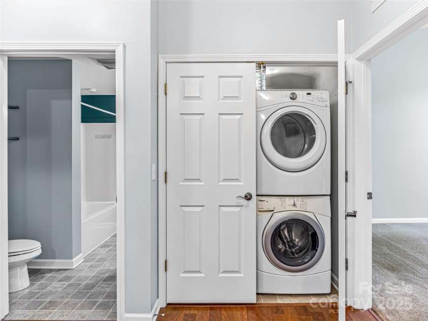 125 Clingman Avenue, Asheville, NC 28801.  MLS# CAR4264177, YatesRealty ID 30423. 