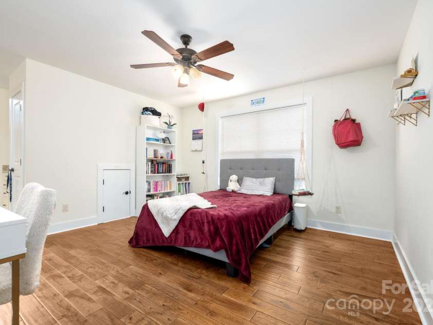 30 Greenwood Fields Drive, Asheville, NC 28804.  MLS# CAR4284220, YatesRealty ID 30424. Upstairs Bedroom