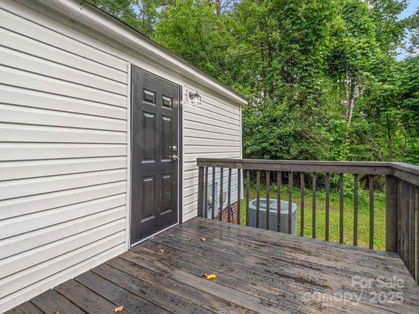 2270 Hartland Forest Drive, Morganton, NC 28655.  MLS# CAR4273300, YatesRealty ID 30426. 