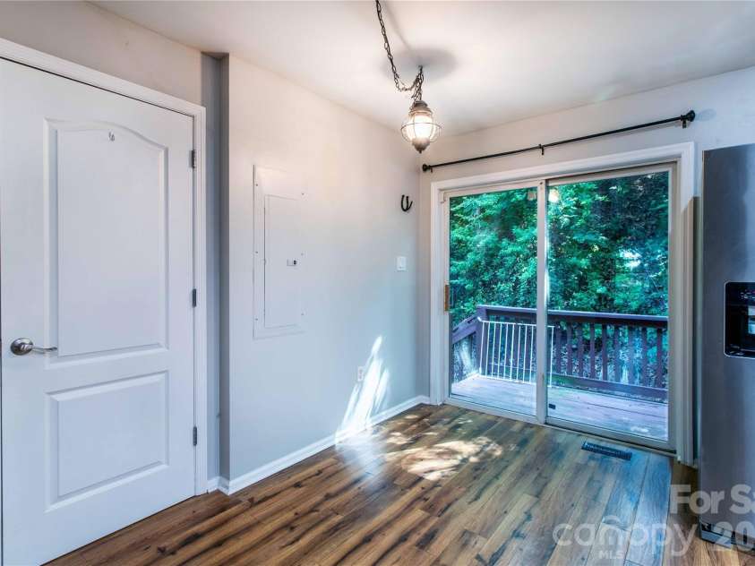 142 Blake Drive, Canton, NC 28716.  MLS# CAR4392775, YatesRealty ID 30427. 