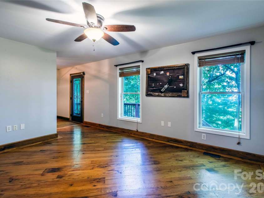 142 Blake Drive, Canton, NC 28716.  MLS# CAR4392775, YatesRealty ID 30427. 