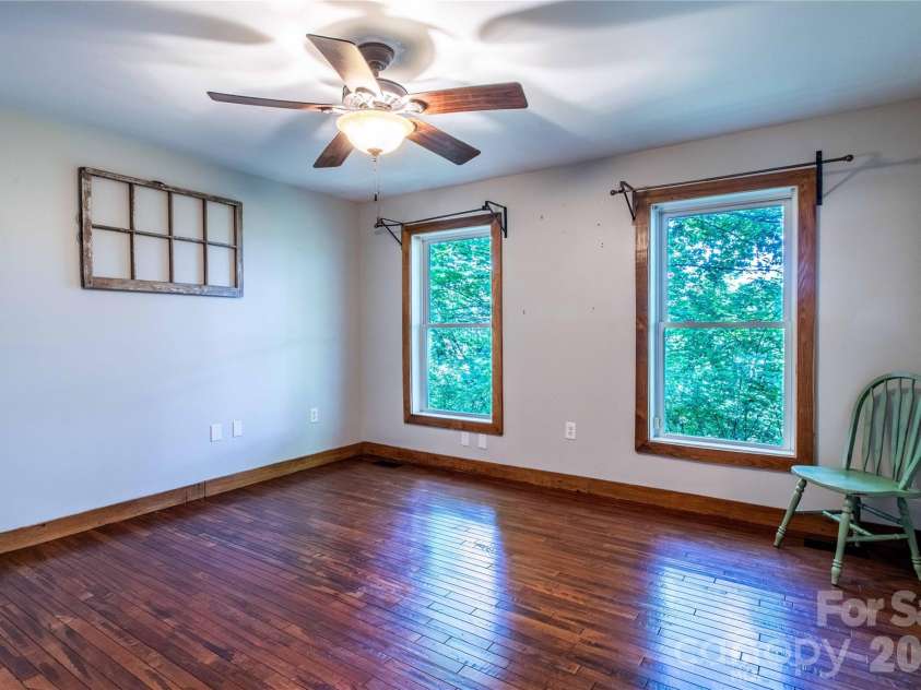 142 Blake Drive, Canton, NC 28716.  MLS# CAR4392775, YatesRealty ID 30427. 