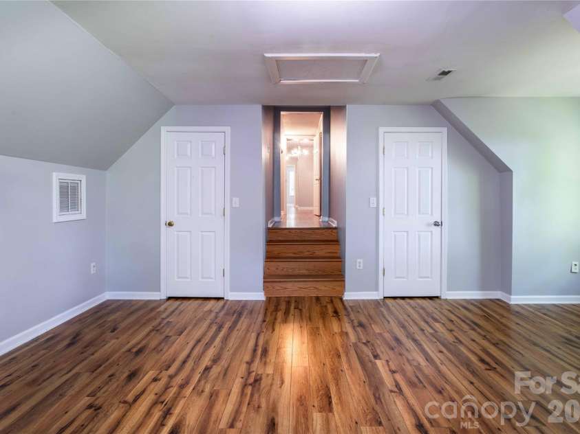 142 Blake Drive, Canton, NC 28716.  MLS# CAR4392775, YatesRealty ID 30427. 