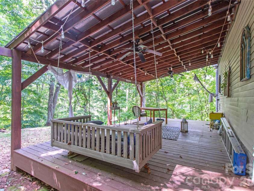 142 Blake Drive, Canton, NC 28716.  MLS# CAR4392775, YatesRealty ID 30427. 