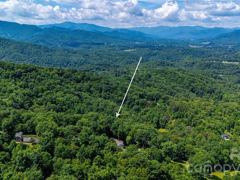142 Blake Drive, Canton, NC 28716.  MLS# CAR4392775, YatesRealty ID 30427. 