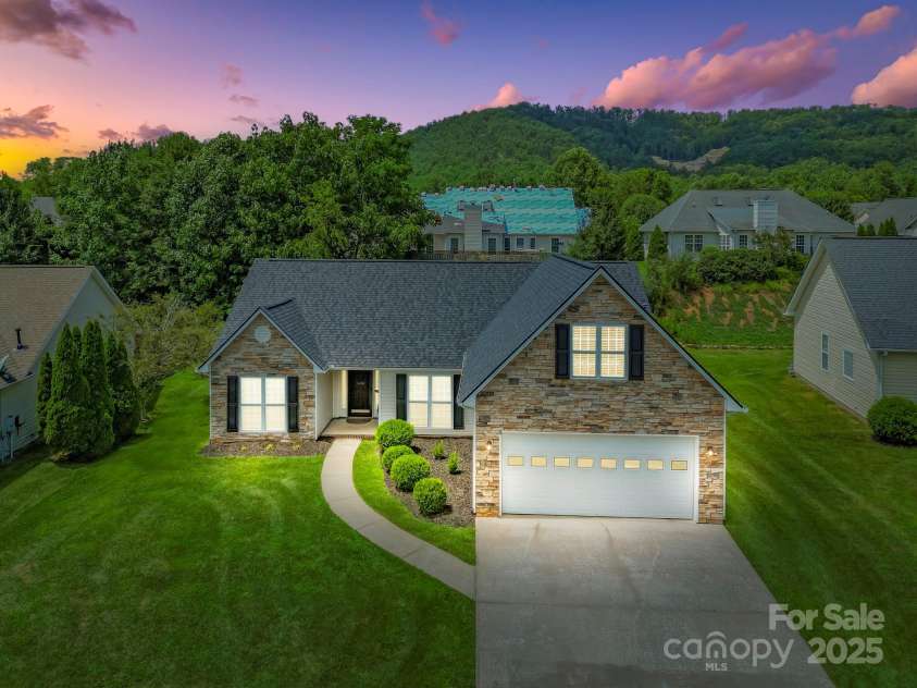 30 Morning Mist Road, Fletcher, NC 28732.  MLS# CAR4279362, YatesRealty ID 30428. 
