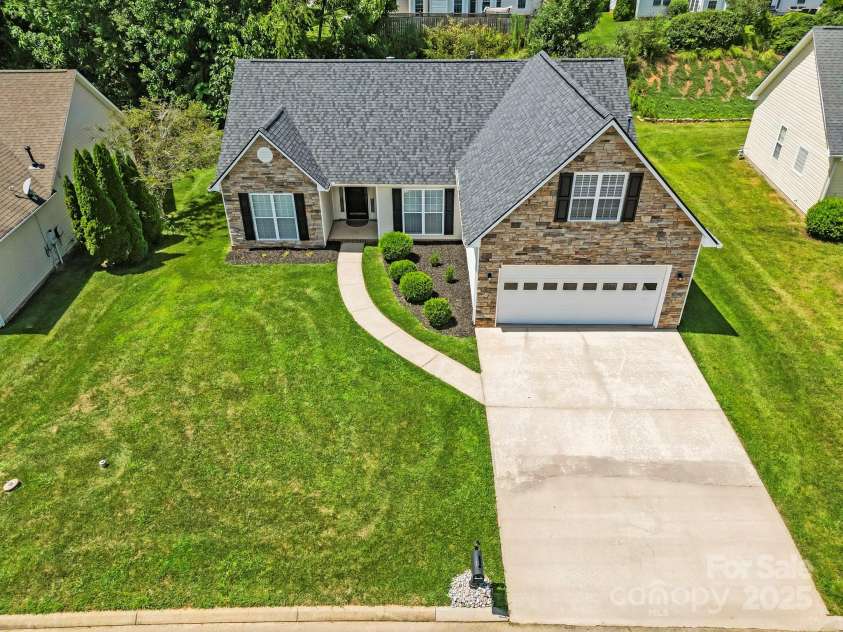30 Morning Mist Road, Fletcher, NC 28732.  MLS# CAR4279362, YatesRealty ID 30428. 
