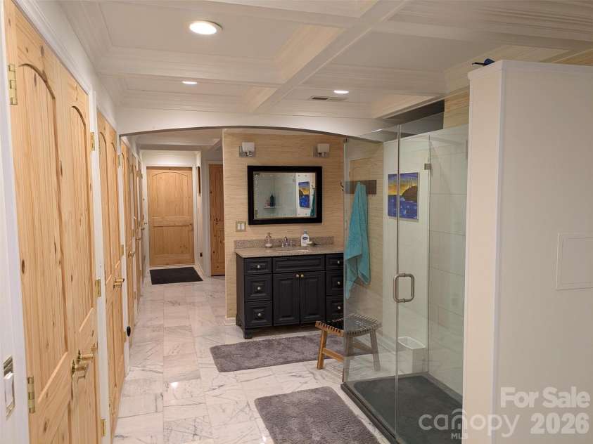 675 Fox Run Lane, Tryon, NC 28782.  MLS# CAR4386528, YatesRealty ID 30428. 