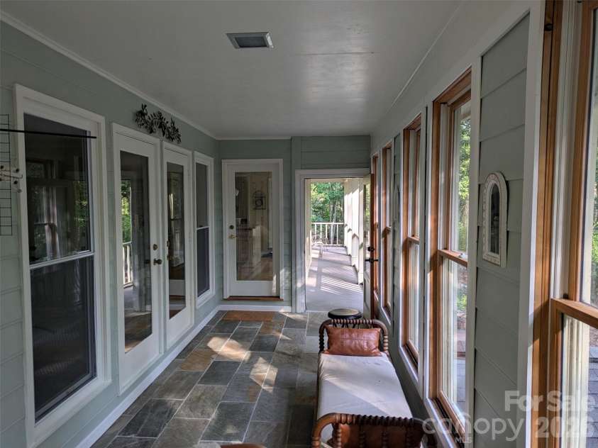 675 Fox Run Lane, Tryon, NC 28782.  MLS# CAR4386528, YatesRealty ID 30428. 